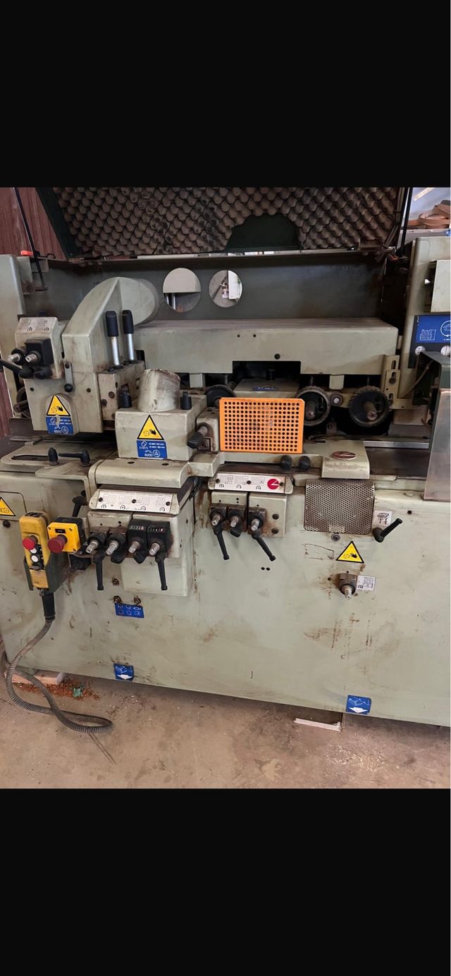 Moldurera 4 ejes scm