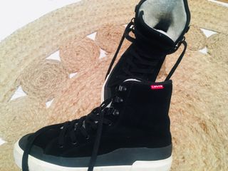 Semibota tipo converse