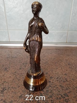 Figura de bronce 22 cm aprox.