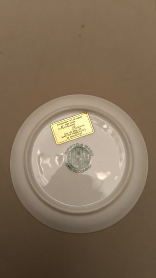 Piatto decorato in oro 