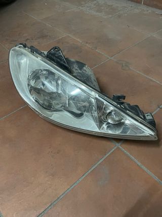Faro peugeot 206