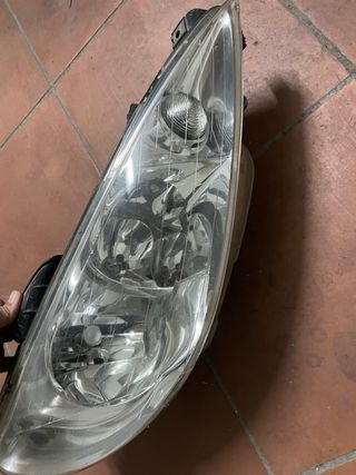 Faro peugeot 206