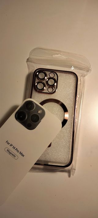 Funda iPhone 14 pro Max nueva