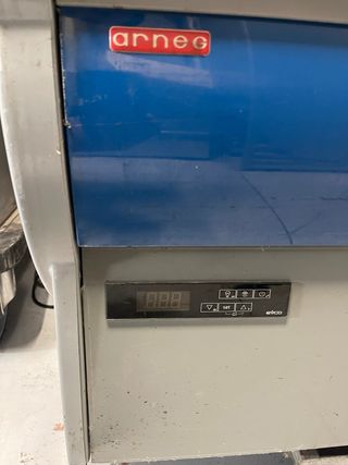 Nevera mural expositora