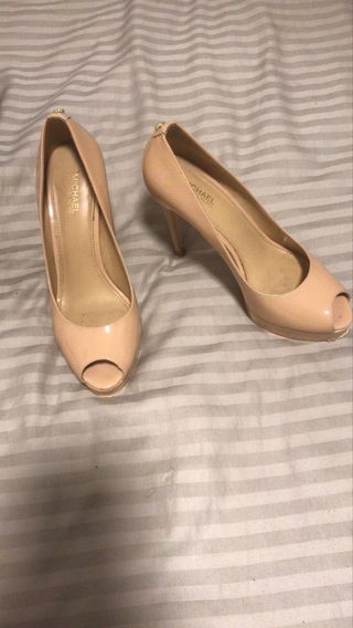 Peep toe color nude michael kors