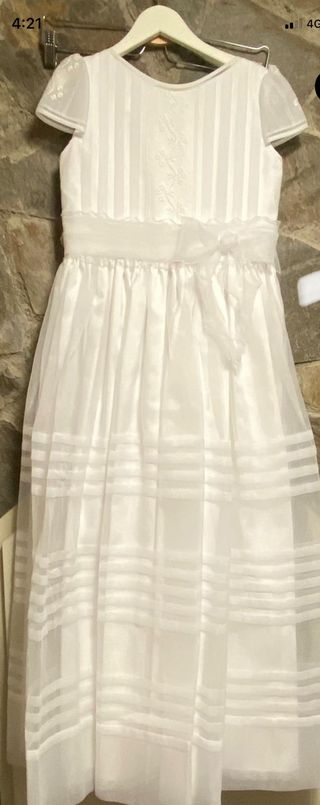 Vestido de comunion, completamente nuevo