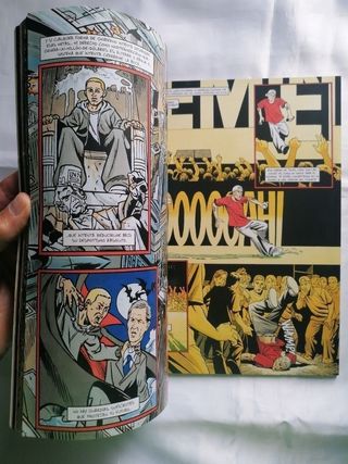 CÓMIC. EMINEM. MÚSICA. LIBRO