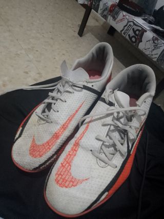 Botas de fútbol Nike originales talla 39