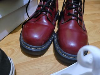 Lote de zapatos N y SN vans, dr martens...