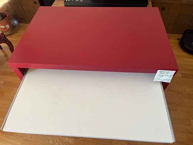 Mesa de ordenador Ikea con ruedas