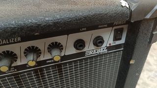 Amplificador bajo REBEL K50B