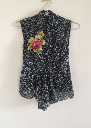 Blusa de lunares negra y blanca Anthropologie, XS