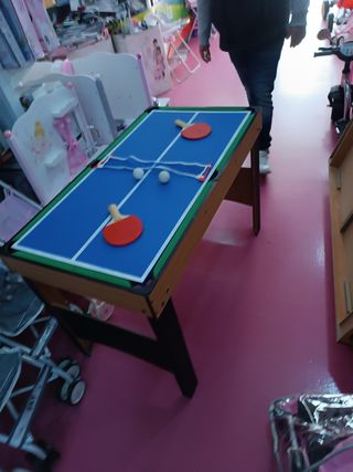 Multijuegos futbolín , billar....