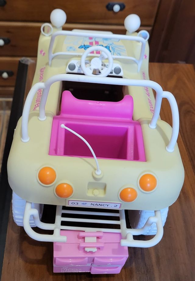 Complementos Nancy Oceanía Adventures