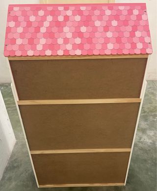 Casita de muñecas con complementos