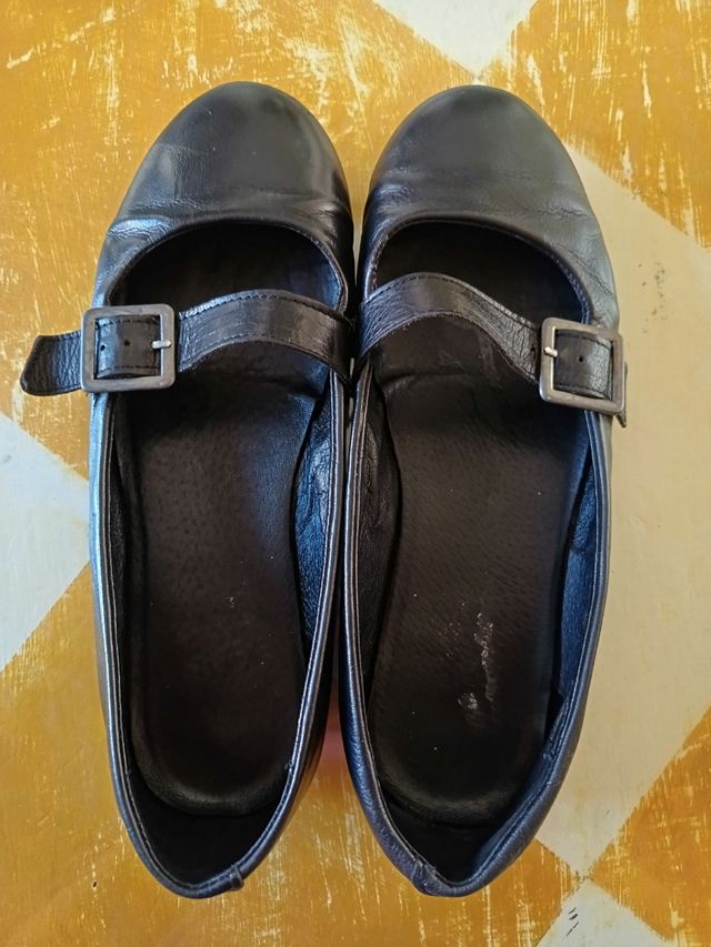 Bailarina, manoletina, francesita negra