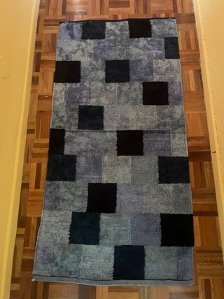 Alfombra pie de cama