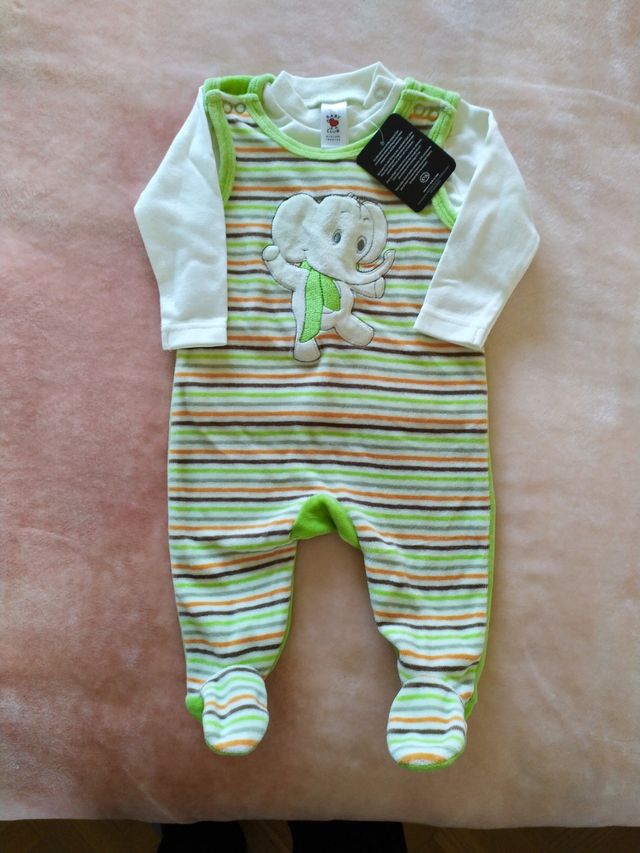 Pijama bebé talla 62 cm