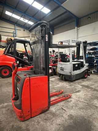 Apilador electrico Linde L16