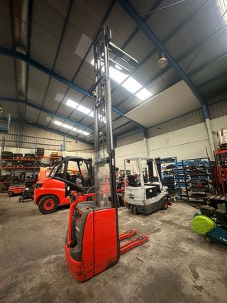 Apilador electrico Linde L16