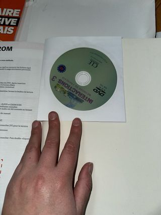 Libro frances interactions 3 para A1/A2 eoi