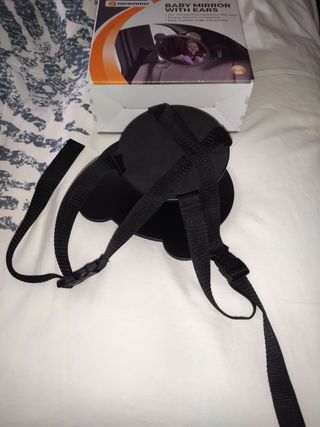 Espejo retrovisor con orejas