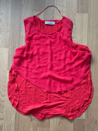 Blusa roja Pull bear