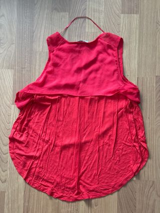 Blusa roja Pull bear