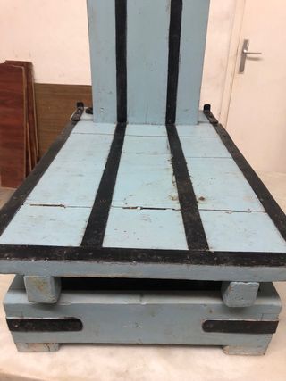 Bascula antigua de madera