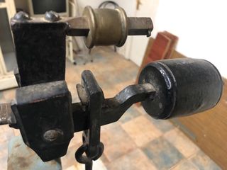 Bascula antigua de madera