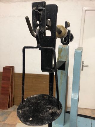 Bascula antigua de madera