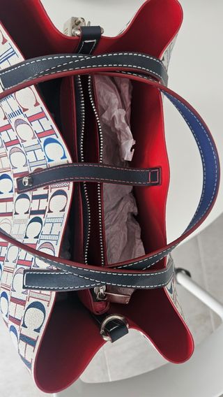 Bolso mano Carolina Herrera 