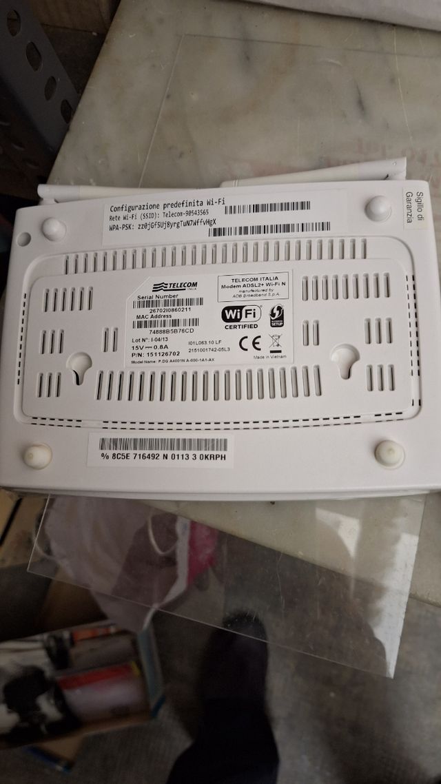 Modem adsl wi-fi 4 porte Bianco
