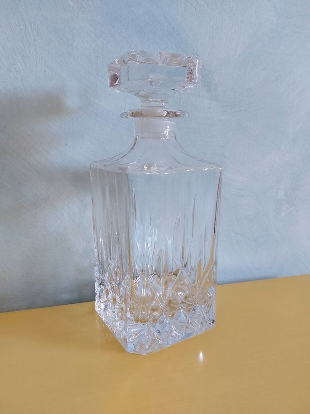 Decanter in cristallo. Caraffa in cris