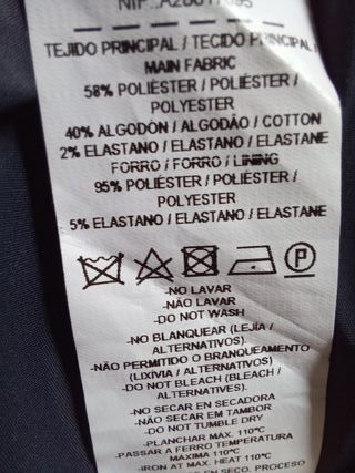 Chaqueta blanca y azul marino de Antea
