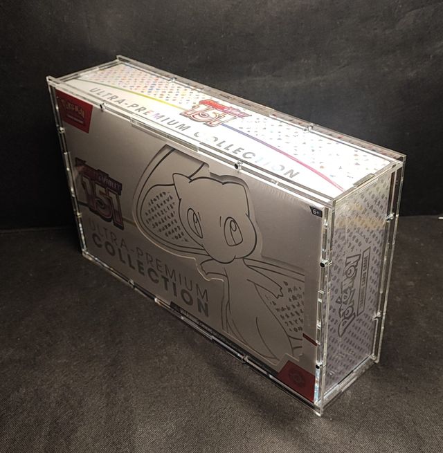 Caja Case acrílico UPC MEW 151  Pokemon
