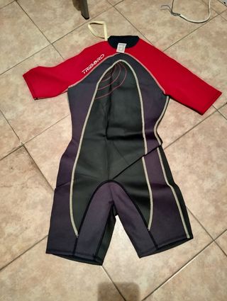Traje de neopreno. Talla 38. XS