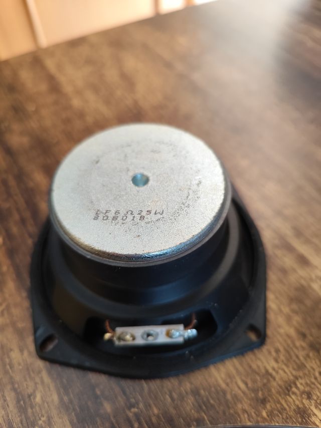 Altavoz graves subwoofer