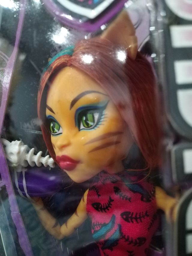 ÚLTIMA OFERTA Muñeca Monster  Toralei Nueva Caja