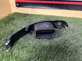 GUANTERA-TUBO-REJILLA-TAPA TOYOTA COROLLA VERSO R1