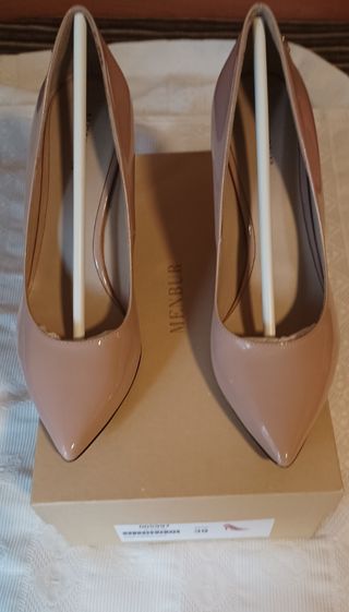 Zapatos de tacón a estrenar. Último precio. 