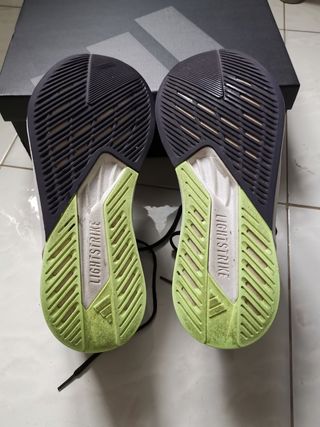 Vendo scarpe da running Adidas DS