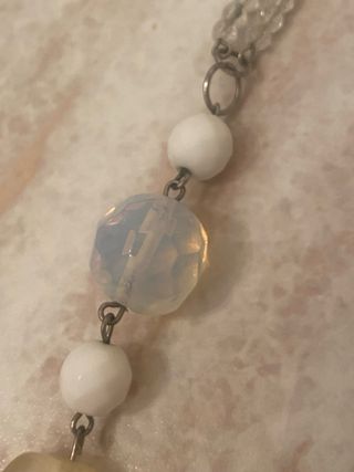 Collana lunga con pietre