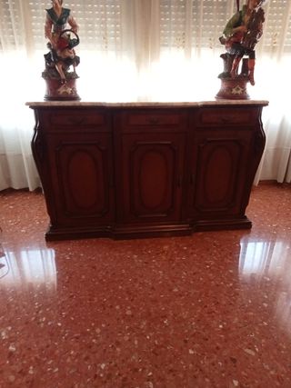 Mueble de recibidor madera con marmol