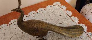 Pavone in ottone decorato