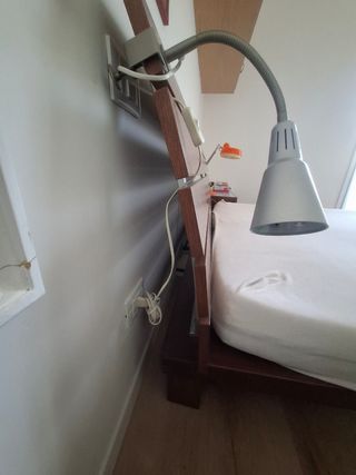 Letto matrimoniale con 2 comodini