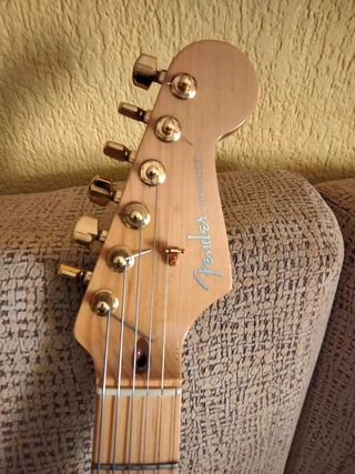 Fender 50 aniversario American Deluxe 