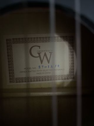 Guitarra española Greenwich modelo ST IAY R