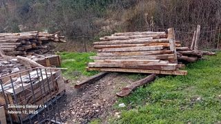 Machinas y vigas de madera