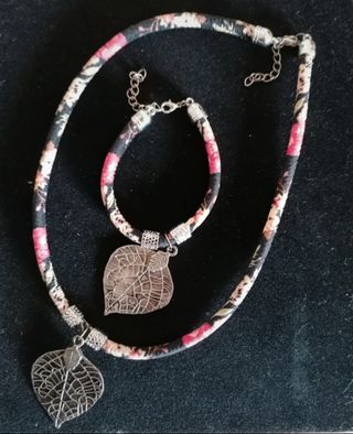 Gargantilla y pulsera